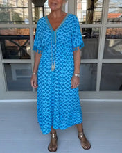 Casual V-neck dress